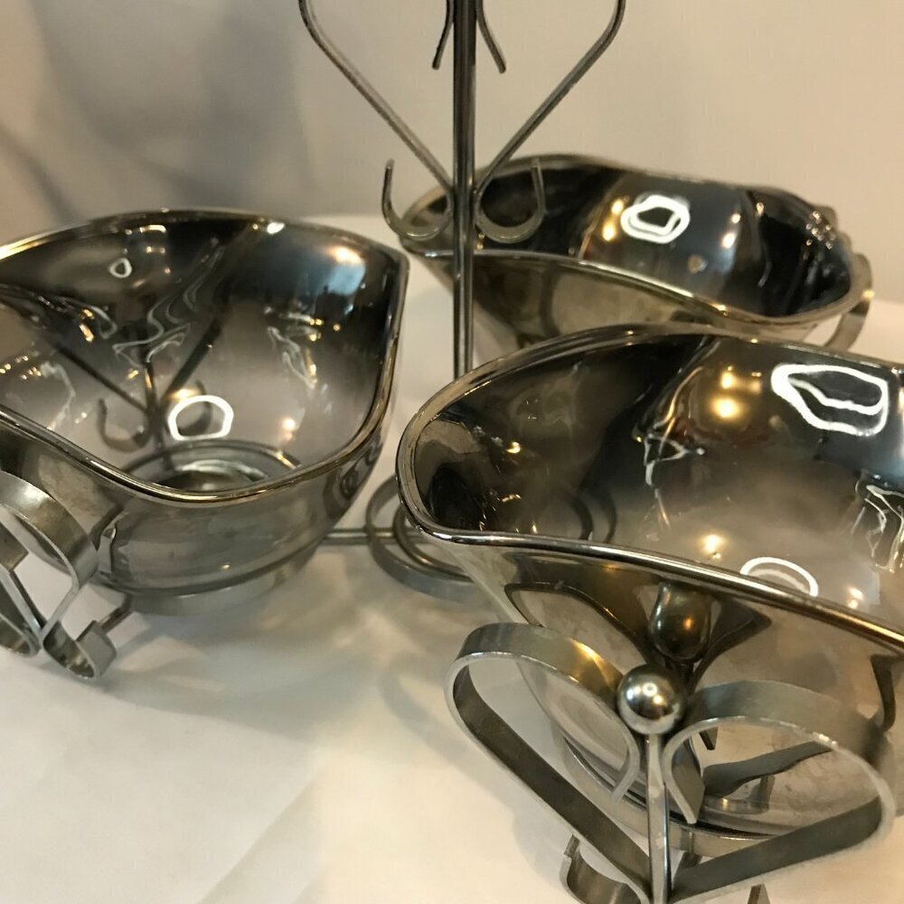 Vintage MCM Trio of Silver Ombre Dishes with Silver Metal Caddy, relish, serving - Picture 10 of 12